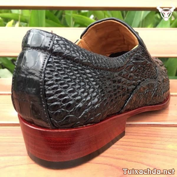 "Giày da cá sấu nam Hà Nội GCS09: Chất lượng và giá trị tuyệt vời"