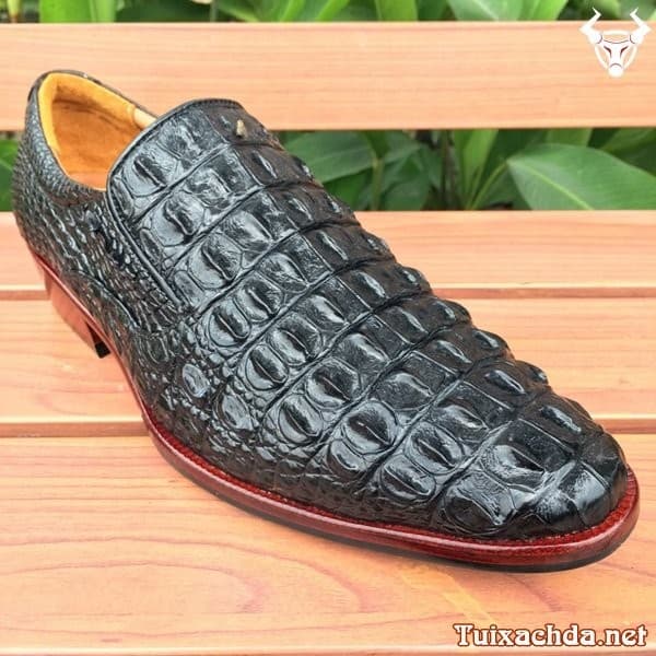 "Giày da cá sấu nam Hà Nội GCS09: Sự kết hợp hoàn hảo giữa phong cách và chất liệu cao cấp"