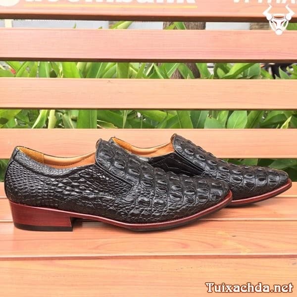 "Giày da cá sấu nam Hà Nội GCS09: Sự phong cách đẳng cấp từ thủ đô"