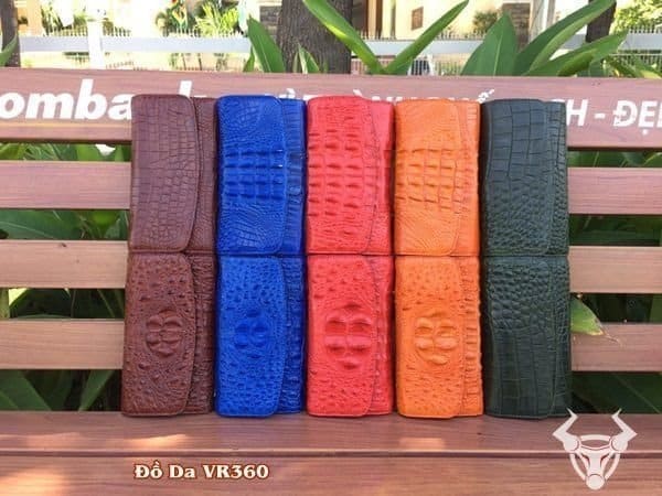 Bộ sưu tập ví cầm tay nữ da cá sấu thật đủ màu sắc lựa chọn cho nữ