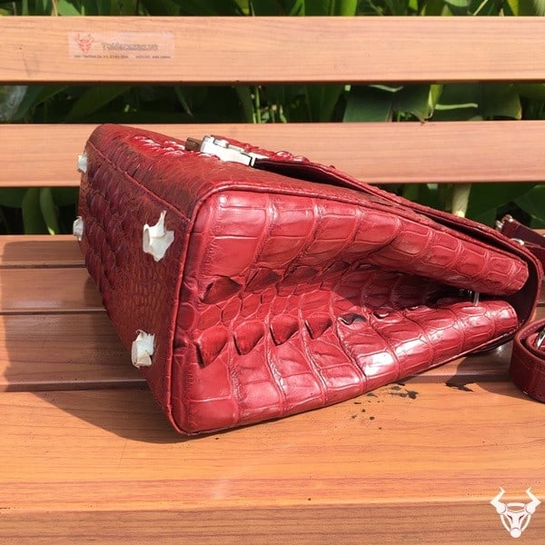 Túi xách nữ da cá sấu hàng hiệu VR360: Sự kết hợp hoàn hảo giữa chất liệu da và đường nét thiết kế