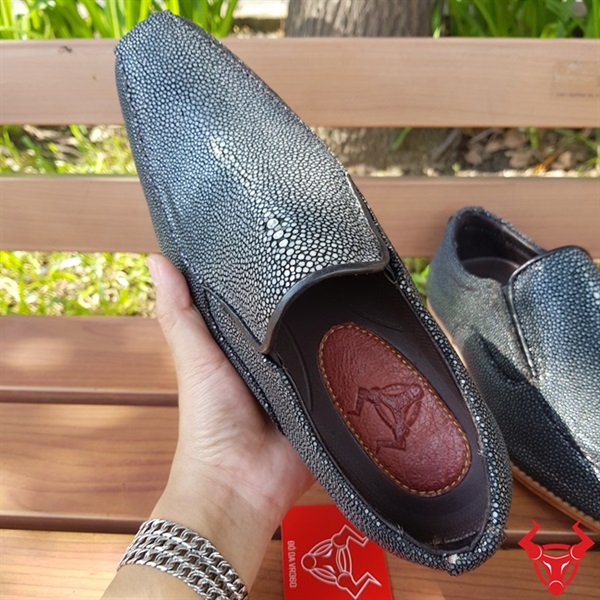 Giày Tây Lười Da Cá Đuối Thái Lan GB01A440: Sự phối hợp độc đáo giữa chất liệu đặc biệt và phong cách thời trang