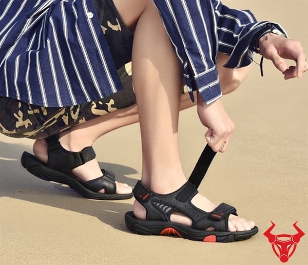 Giày sandal nam da bò GSD01: Sự phong cách và sự bền bỉ trong từng bước chân