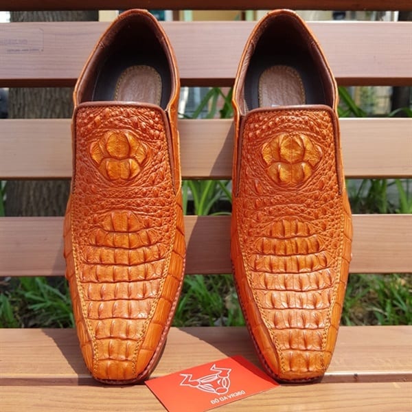 "Giày da cá sấu nam giá rẻ GB6A4: Phong cách và tiết kiệm"