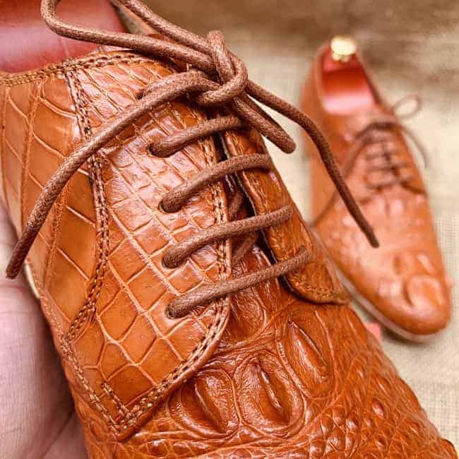 "Sự tự tin và sự độc đáo với giày tây da cá sấu GAA"