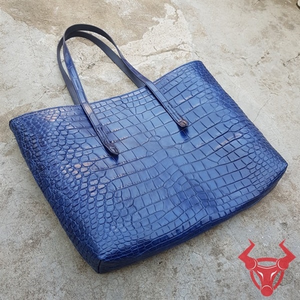 Túi xách Tote nữ da cá sấu đủ màu: Kết hợp hoàn hảo giữa chất lượng và thẩm mỹ