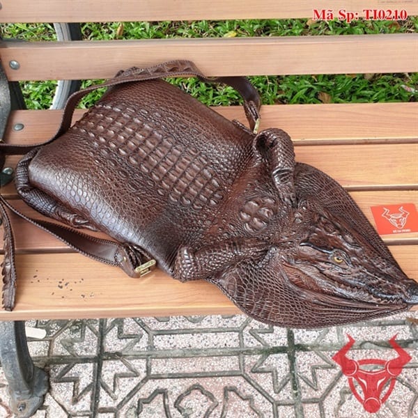 Túi đeo chéo đầu da cá sấu TIA10 - Phụ kiện thời trang cao cấp với thiết kế độc đáo