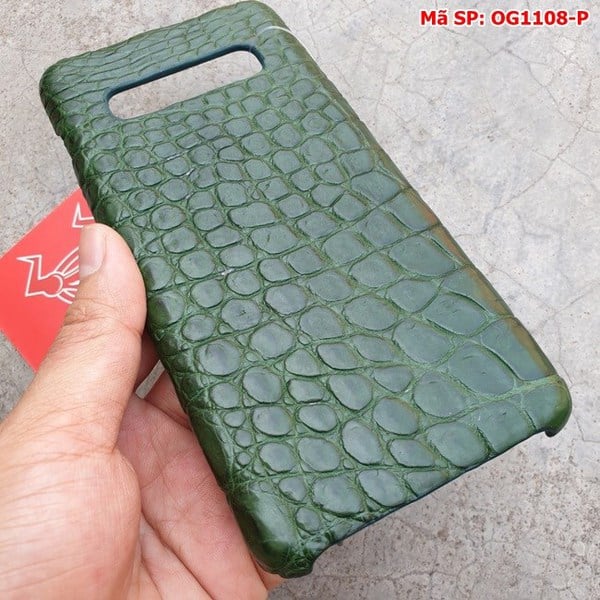 "Thiết kế độc đáo, chất liệu bền bỉ của Ốp lưng da cá sấu Samsung trơn xanh lá OG1108-P cho S10 Plus"