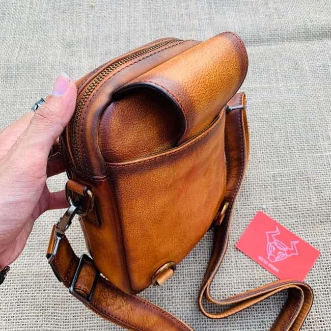 Túi đeo chéo nam A25 - Dành cho các quý ông yêu thích phong cách hiện đại