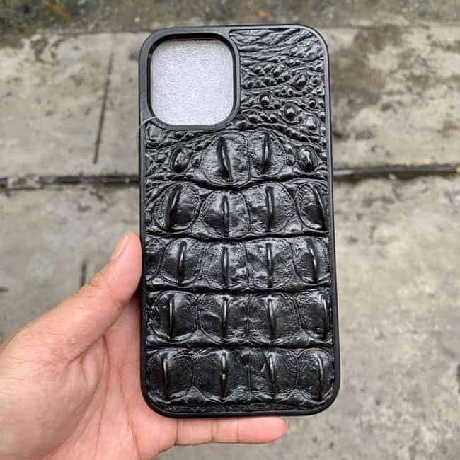 "Bảo vệ toàn diện và lịch lãm với ốp dán da cá sấu cho iPhone 12 Pro Max"