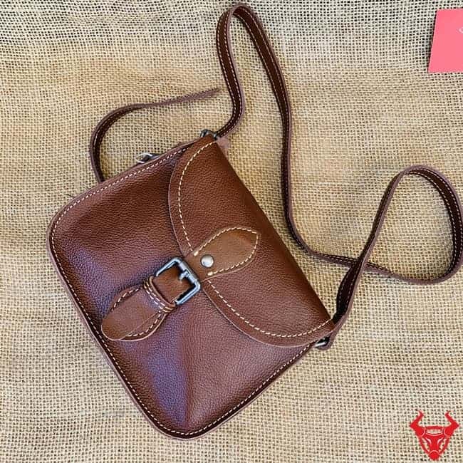 Túi đeo chéo nữ da bò veg TDN21 - Thiết kế đơn giản, nhưng đầy tính thẩm mỹ và phù hợp với nhiều dịp sử dụng!