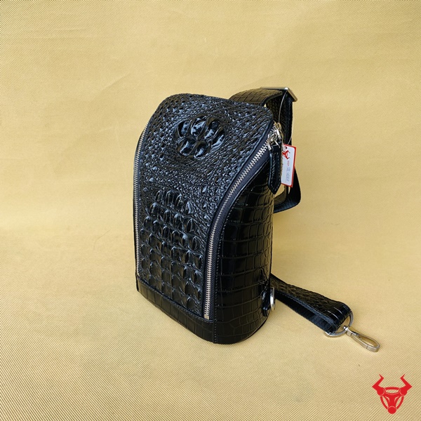 "Biểu tượng phong cách: Túi đeo lưng Da Bò Vân Cá Sấu TDL-VCS07 - Tỏa sáng với sự tinh tế và cá tính"