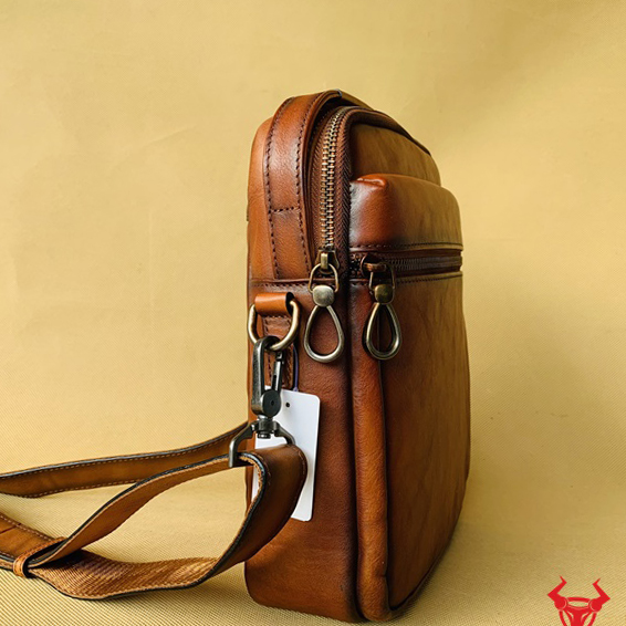 Túi đeo chéo form đứng - Da Veg - A46: Phụ kiện thời trang đẳng cấp, mang đến phong cách đẳng cấp cho bạn