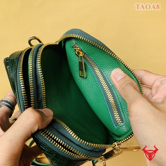 "Túi đeo chéo da bụng cá sấu - TAOA8: Sự lựa chọn của người yêu thời trang"