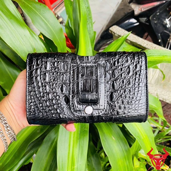 Phụ kiện da thật 2 ngăn đeo thắt lưng – Sang trọng và tiện lợi Bao đựng da cá sấu đeo thắt lưng thủ công cao cấp với họa tiết vân nổi bật.