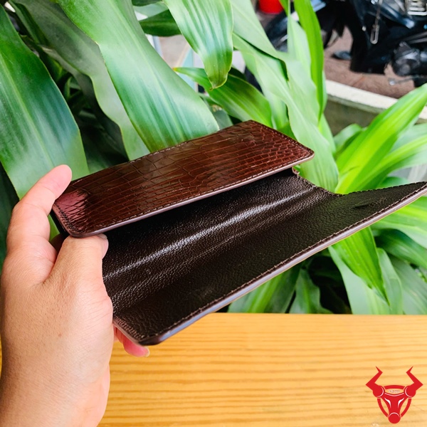 Bao Da Thắt Lưng OFAA8 - Cao Cấp Định Nghĩa Quý Ông Bao da thắt lưng OFAA8 cao cấp, cầm tay với vòng cổ tay tinh tế.