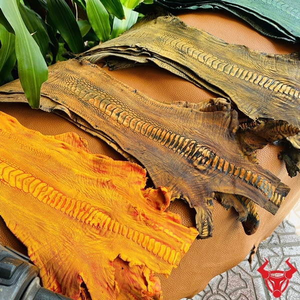 Da chân đà điểu wax màu vàng cam, mềm mại, bền bỉ, lý tưởng cho sản phẩm thời trang.