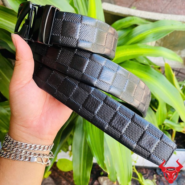 TLRN15 - Thắt Lưng Da Bò Nam Khóa Tự Động Sang Trọng Thắt lưng caro da bò thật TLRN15 cho phong cách nam tính.