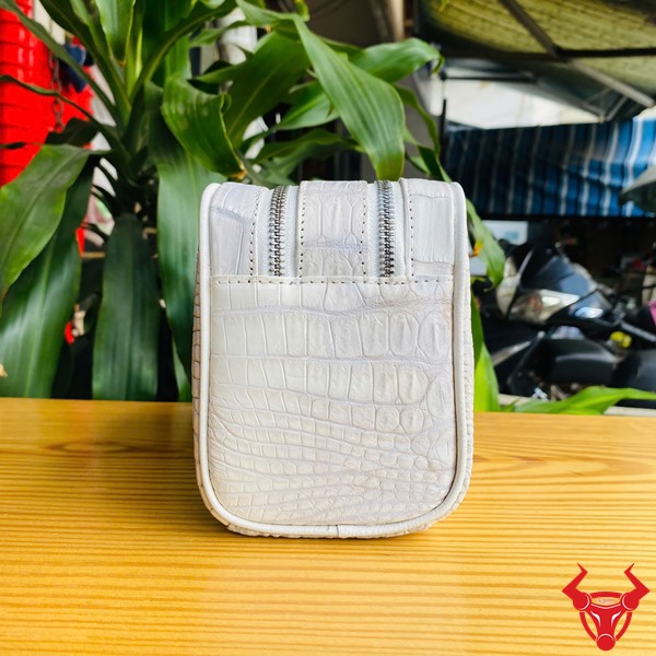 Clutch trắng tinh tế từ da cá sấu – Sang trọng và tối giản Túi clutch CGA8 màu bạch tạng với công nghệ nhuộm màu cao cấp