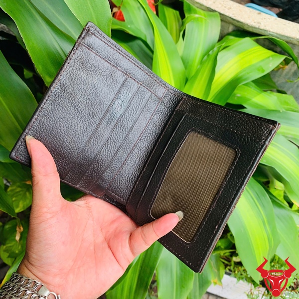 Ví Da Cá Sấu VJA1 - Đẳng Cấp Và Thẩm Mỹ Ví da cá sấu thật, form đứng vững chắc, là sự lựa chọn không thể thiếu.