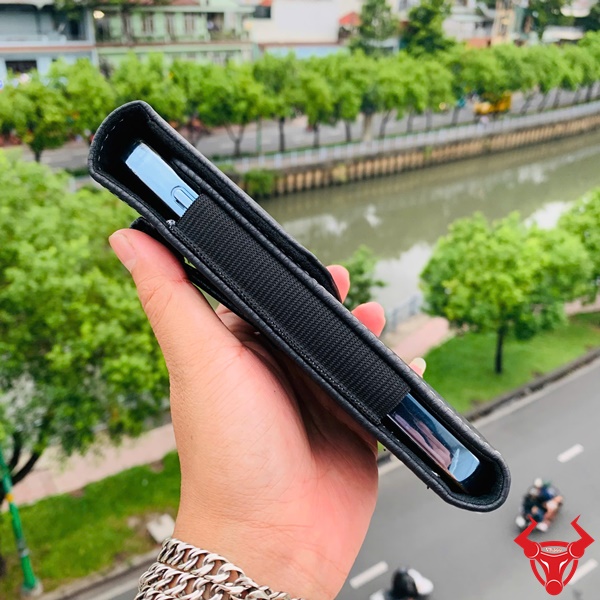 Phụ Kiện Bao Da iPhone Đeo Thắt Lưng – Đẹp Và Chắc Chắn Bao da đeo thắt lưng đựng mọi dòng iPhone thông dụng.
