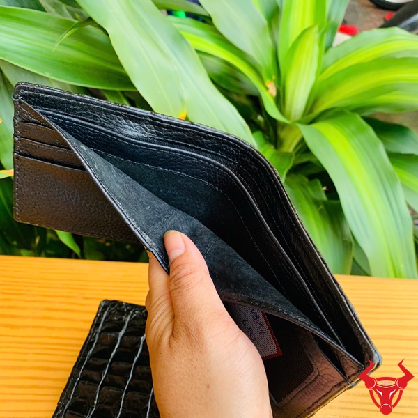 Ví Nam Da Cá Sấu Cao Cấp – Thời Trang Lịch Lãm, Tinh Tế Ví nam cá sấu gai lưng – Phụ kiện đẳng cấp & thời trang.