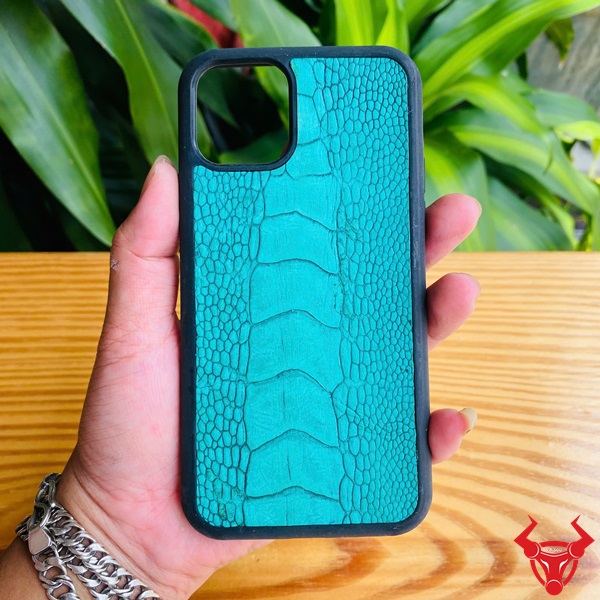 Ốp lưng dán da iPhone 11 Pro – Lựa chọn của người sành điệu Ốp da dán iPhone 11 Pro mạnh mẽ và tinh tế.