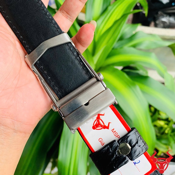 Khóa Lăn Inox Sáng Bóng – Thắt Lưng TSK32 Đầy Phong Cách Thắt lưng cá sấu TSK32 phối khóa lăn inox cá tính.