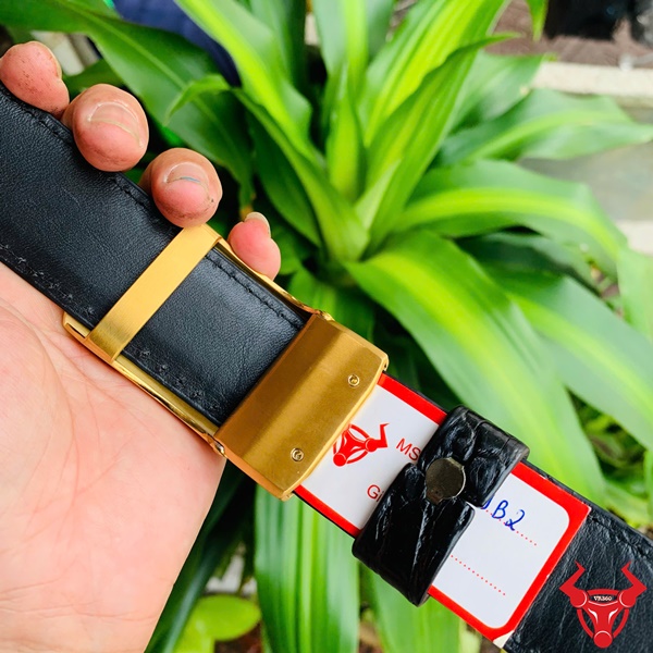 Thắt Lưng Da Nam Sang Trọng TSK33 – Khóa Tỳ Mạ Vàng Thắt lưng sang trọng TSK33 da cá sấu dành cho quý ông.