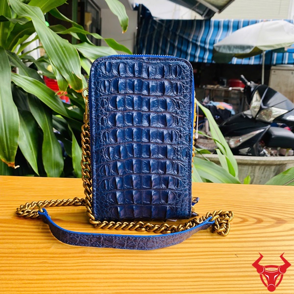 Túi Mini Da Cá Sấu Màu Navy – Thời Trang Cao Cấp Bước Đột Phá Trong Phong Cách Phụ Kiện
