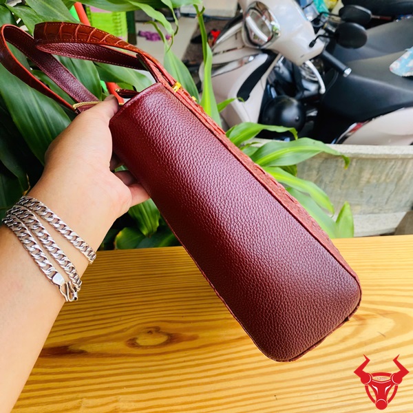 HM-21 – Túi Xách Nữ Thời Thượng Từ Da Cá Sấu Thật 100% Túi HM-21 da cá sấu cho nữ, phong cách quý tộc, thiết kế tinh xảo.