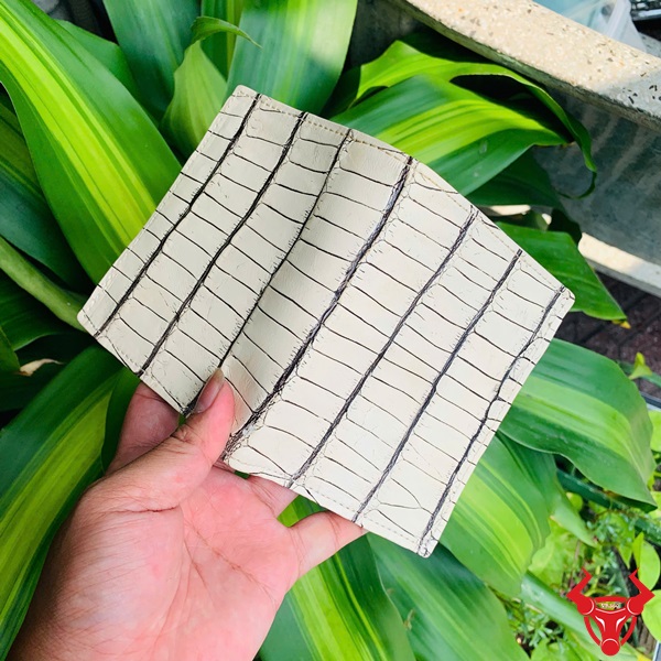 Ví Patina trắng đen VJA8 - Phong cách quý ông đẳng cấp Ví nam da cá sấu vân to, màu trắng đen, phong cách sang trọng