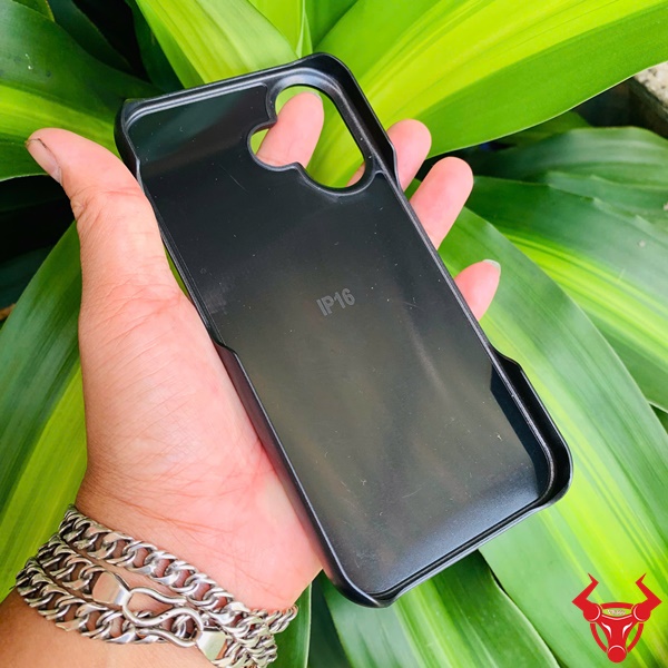 Nhựa Cứng Cao Cấp – Phôi Ốp iPhone 16 Không Biến Dạng Phôi ốp nhựa cứng bền bỉ cho iPhone 16.