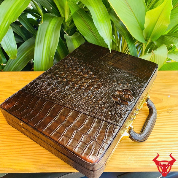 Cặp Táp Xách Tay Da Cá Sấu Gù Khóa Số Lịch Lãm Cặp táp da cá sấu gù khóa số lịch lãm