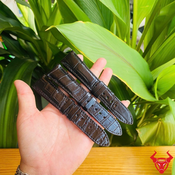 Dây Da Cá Sấu Đen Size 22-18mm Cho Doanh Nhân Dây đồng hồ da cá sấu đen size 22-18mm cho doanh nhân.