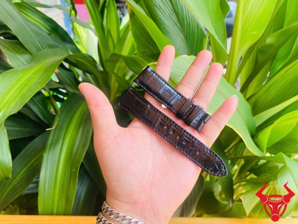 Dây Đồng Hồ Da Cá Sấu Size 22-18mm Phong Cách Thời Trang Dây da cá sấu size 22-18mm màu đen cao cấp.