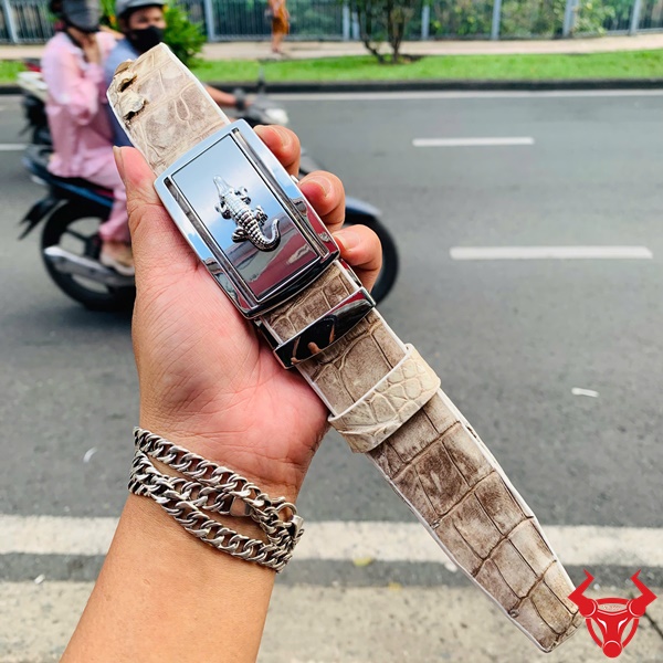 Thắt Lưng Nam Cao Cấp Da Cá Sấu Bạch Tạng – Đẳng Cấp Quý Ông Thắt lưng cá sấu bạch tạng hiếm gặp cao cấp.