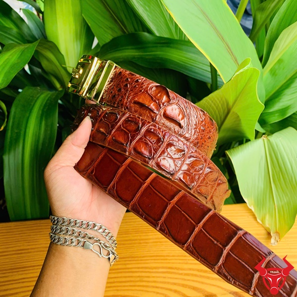 Thắt Lưng Da Cá Sấu Liền Gù Màu Nâu Đỏ Đẳng Cấp Thắt lưng gù liền da cá sấu sang trọng bản 4cm.