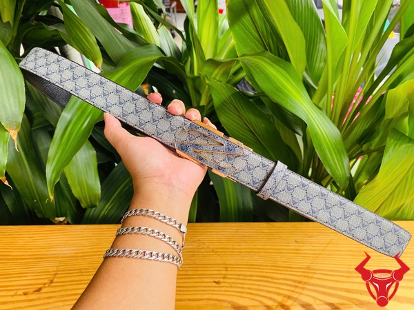 Thắt Lưng Nam Da Bò Xám Cao Cấp TLRN12 Khóa Ray Trượt Tinh Tế Thắt lưng nam TLRN12 màu xám cao cấp, da bò khóa ray trượt tinh tế.