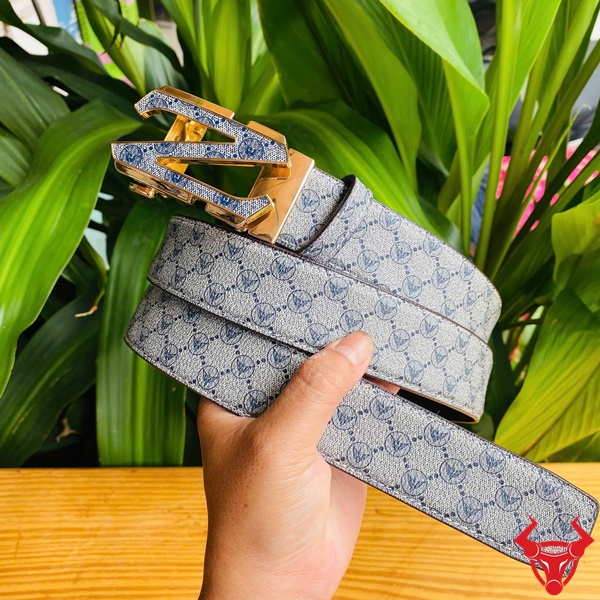 Thắt Lưng Nam Da Bò Khóa Ray Trượt TLRN12 Xám Đẳng Cấp Quý Ông Thắt lưng nam da bò cao cấp TLRN12 màu xám khóa ray trượt sang trọng.