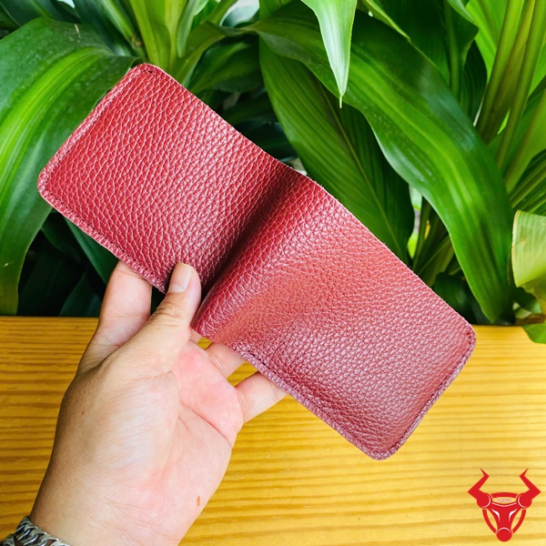 Sang Trọng Đẳng Cấp Với Ví VDB47 Da Bò Đỏ Rượu Thời Trang Chiếc ví da bò đỏ rượu, cầm tay,thiết kế cao cấp.