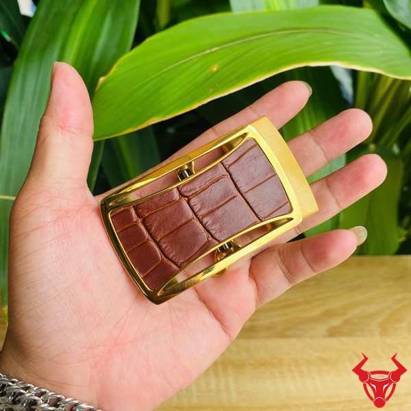 Phụ Kiện Thời Trang Nam: Mặt Khóa Thắt Lưng K133 Da Cá Sấu Mặt khóa thắt lưng nam K133 thời trang cao cấp.