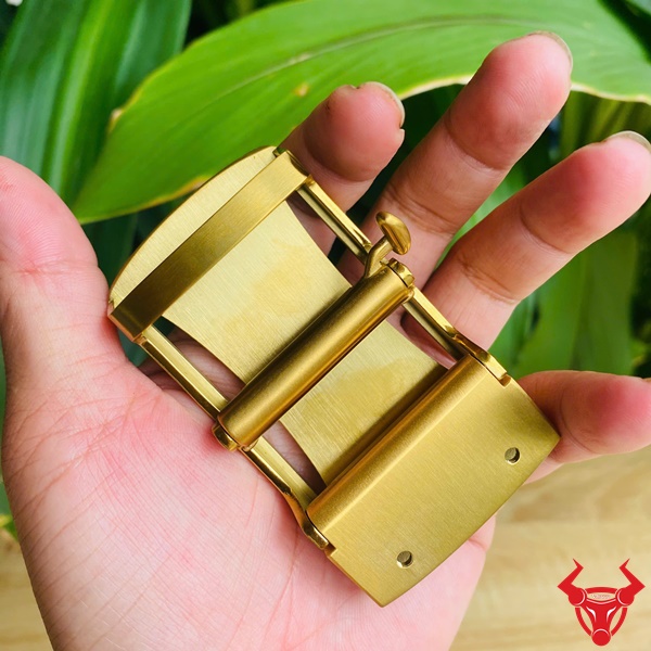 Mặt Khóa Nam Đẳng Cấp K133 – Thép Kết Hợp Da Cá Sấu Mặt khóa K133 da cá sấu sang trọng cho thắt lưng nam.