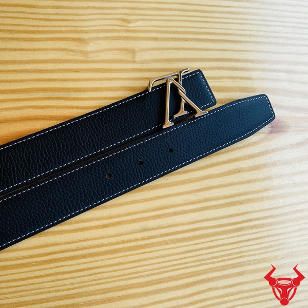Thắt Lưng Đẳng Cấp Nam Da Bò Togo Lịch Lãm Bản 3.5cm Mặt Khóa Vàng Ảnh sản phẩm thắt lưng nam TLK16 mặt khóa LV vàng cao cấp, da bò Togo Pháp, phong cách thời trang lịch lãm.