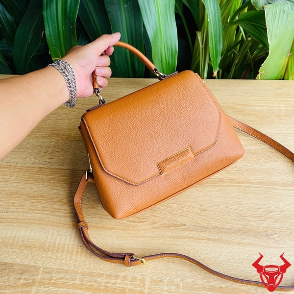 Túi da bò TXN14 nữ cao cấp gọn nhẹ thời trang tiện lợi.