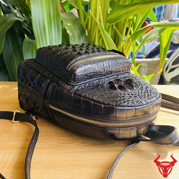 Balo Cá Sấu Gù Đen DBA4 – Kiểu Dáng Vừa Vặn Cho Nữ Balo nữ da cá sấu gù đen cao cấp DBA4.