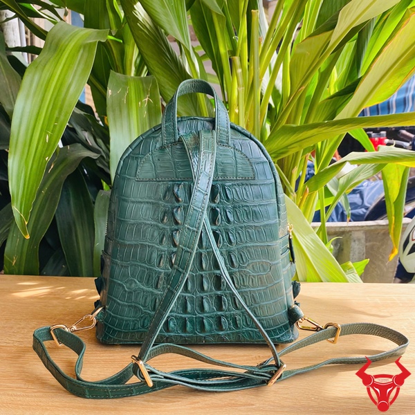 DBA4 – Balo Cá Sấu Gù Xanh Lá Thời Trang Cho Nữ Balo da cá sấu gù nữ màu xanh lá thiết kế tinh tế.