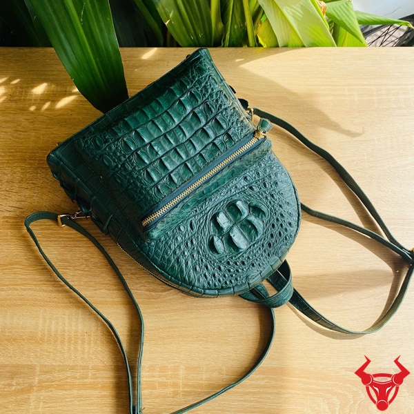 Balo Da Cá Sấu Gù Nữ Xanh Lá – Thiết Kế Sang Trọng Balo nữ xanh lá vân gù cá sấu cao cấp DBA4.