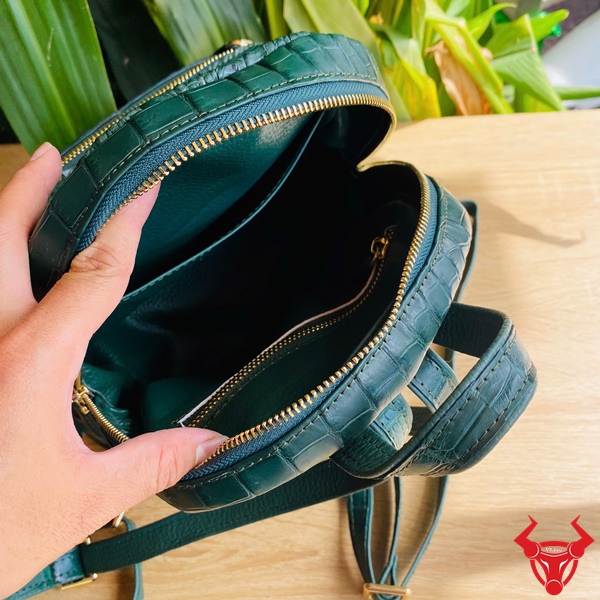 DBA4 Balo Xanh Lá Nữ – Sản Phẩm Da Cá Sấu Cao Cấp Balo xanh lá nữ da cá sấu gù kiểu thời trang.