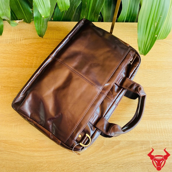 Cặp Xách Nam Công Sở CD62 – Da Bò Thật Màu Nâu Đen Cặp xách da bò CD62 nâu đen nhiều ngăn.